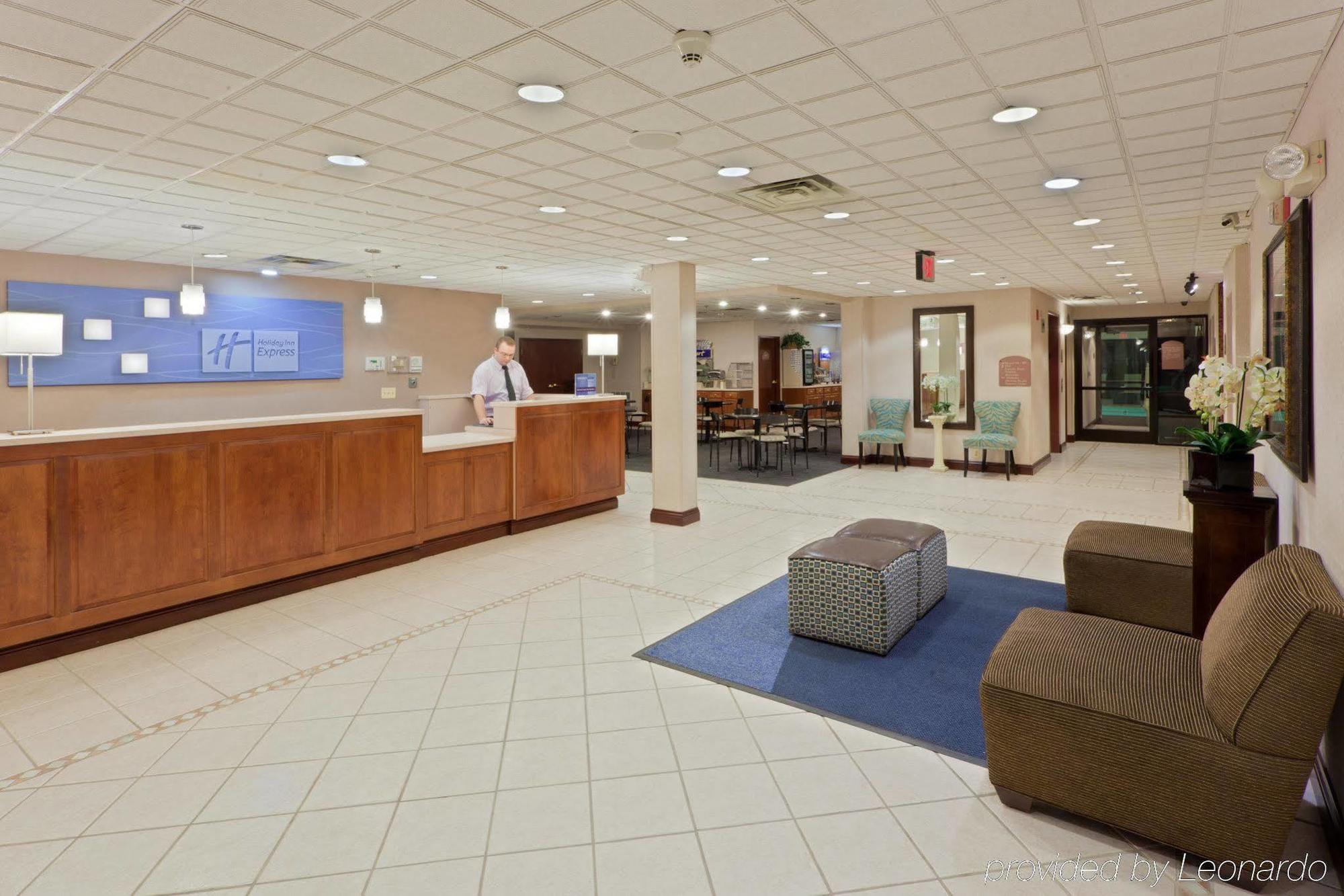 Holiday Inn Express Hotel & Suites Charleston-Southridge, An Ihg Hotel Interior foto